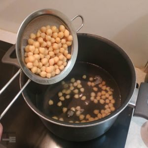 Garbanzas en cazo