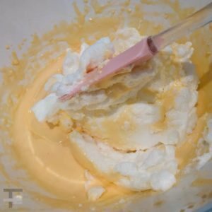 Anadir queso a la mezcla