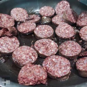 revuelto_morcilla_spanish_blackpudding_egg_easy_simple_facil_recipe_receta